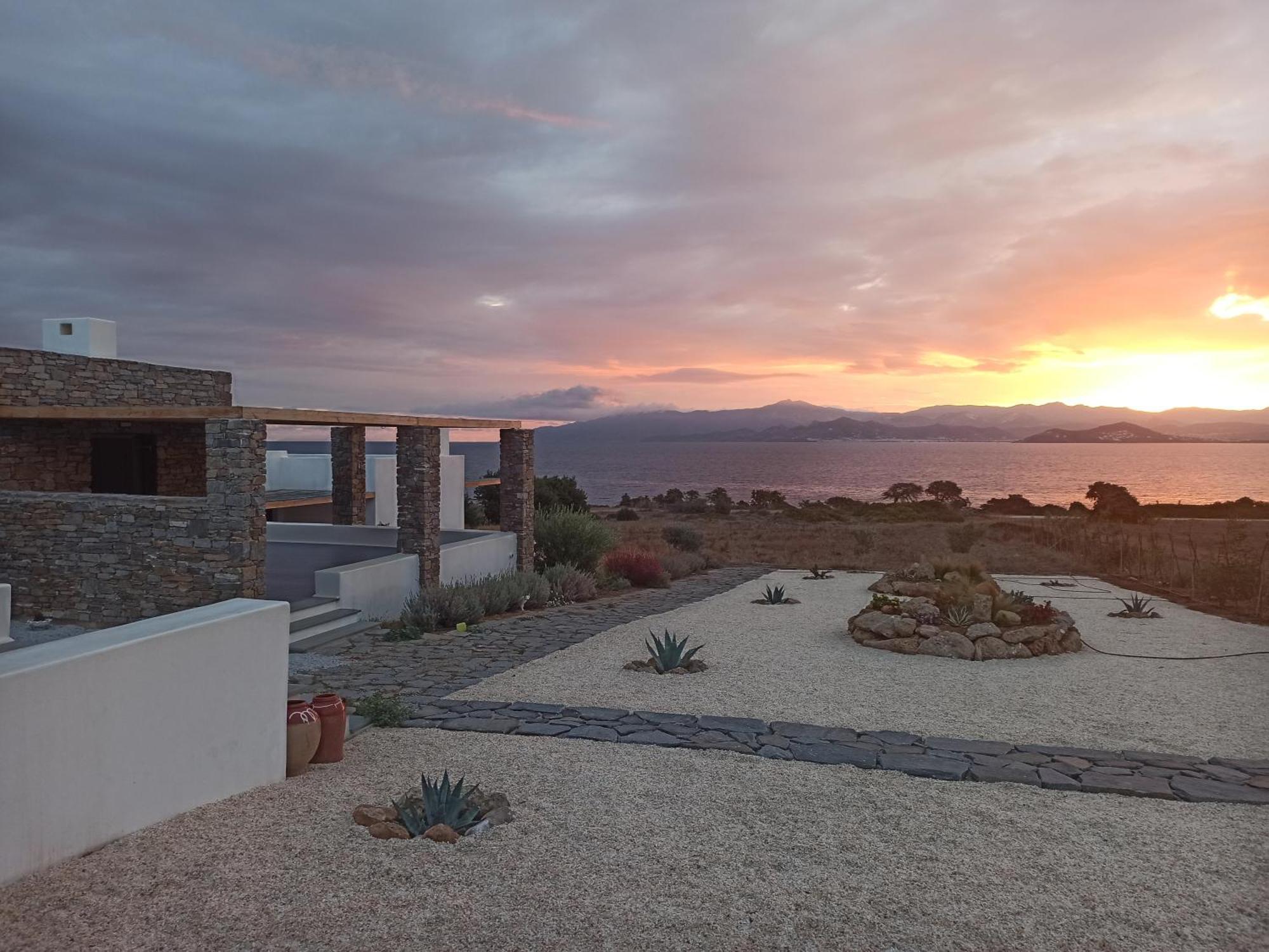 Vastblue Of Paros Aparthotel Ambelas Exterior foto
